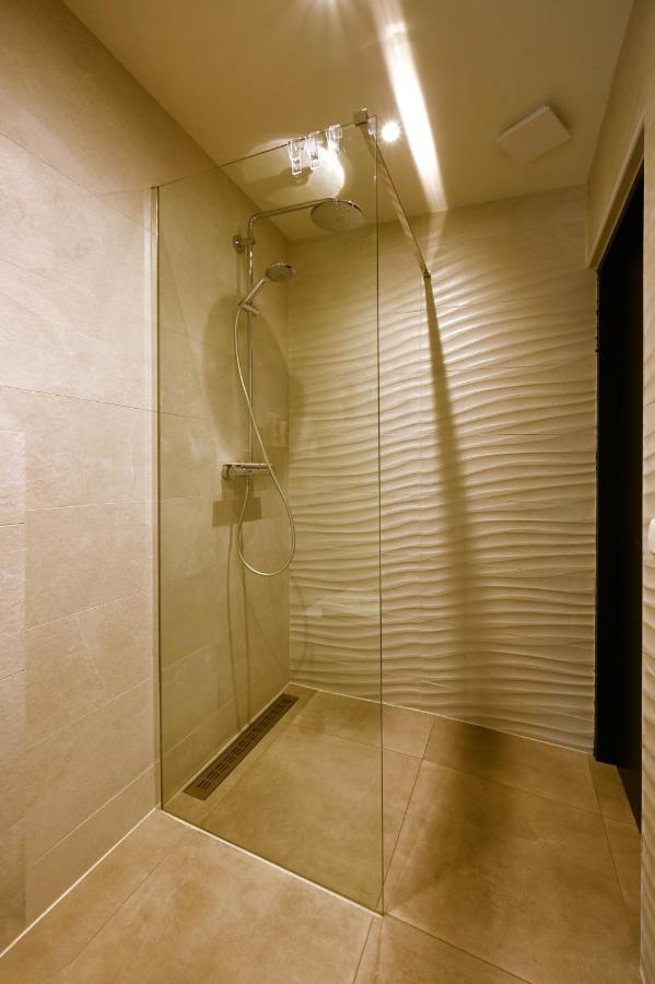 Zen-Bungalow No 1 Met Sauna En Hottub Rheezerveen 外观 照片