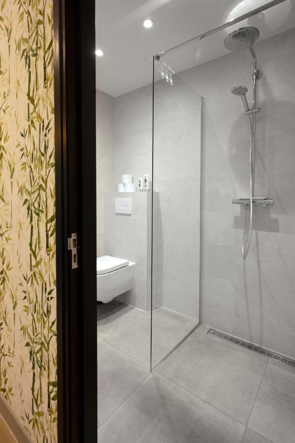 Zen-Bungalow No 1 Met Sauna En Hottub Rheezerveen 外观 照片